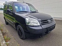 Schwarz Gebraucht 2006 Peugeot Partner Tendance Van / Kleinbus | 3.290 € (Fairer Preis)