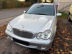 Silber Gebraucht 2004 Mercedes C180 Kombi | 6.400 €