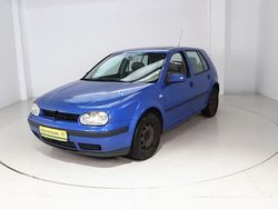 Blau Gebraucht 2002 VW Golf Limousine | 950 € (Guter Preis)