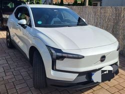 Weiß Gebraucht 2025 Volvo EX30 SUV | 35.500 €