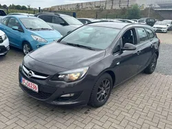 Grau Gebraucht 2015 Opel Astra Selection Kombi | 6.500 € (Guter Preis)