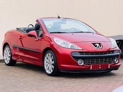 Rot Gebraucht 2007 Peugeot 207 CC Platinum Cabrio | 4.990 € (Fairer Preis)