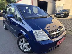 Blau Gebraucht 2003 Opel Meriva Cosmo Van / Kleinbus | 3.899 € (Etwas zu teuer)