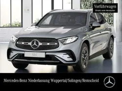 Grau Gebraucht 2024 Mercedes GLC200 AMG SUV | 60.900 € (Teuer)