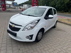 Weiß Gebraucht 2011 Chevrolet Spark Kleinwagen | 1.800 € (Guter Preis)