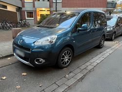 Violet Gebraucht 2013 Peugeot Partner Tepee Van / Kleinbus | 4.700 € (Etwas zu teuer)