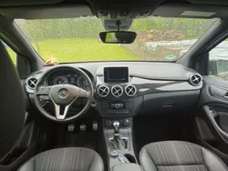 Mercedes B200