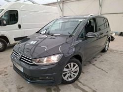 Grau Gebraucht 2021 VW Touran Comfortline Van / Kleinbus | 16.541 € (Superpreis)