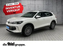 Weiß Gebraucht 2024 VW Tiguan Life SUV | 36.940 € (Fairer Preis)
