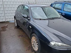 Schwarz Gebraucht 2006 Alfa Romeo 147 Kleinwagen | 680 € (Superpreis)
