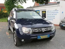 Blau Gebraucht 2016 Dacia Duster Lauréate SUV | 9.940 € (Fairer Preis)