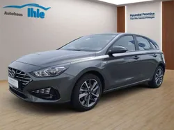 Amazon grey Gebraucht 2024 Hyundai i30 Trend Limousine | 19.990 €