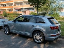 Grau Gebraucht 2017 Audi Q7 SUV | 25.000 € (Superpreis)