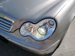 Gold Gebraucht 2003 Mercedes C200 Elegance Limousine | 6.800 € (Teuer)