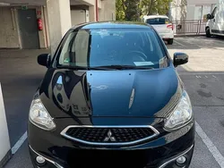 Schwarz Gebraucht 2016 Mitsubishi Space Star Kleinwagen | 5.400 € (Fairer Preis)