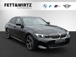 Saphirschwarz metallic Neu 2025 BMW 320 Limousine | 50.590 € (Superpreis)
