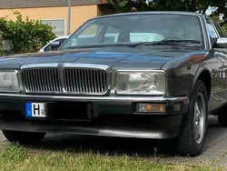 Grau Gebraucht 1990 Jaguar XJ40 Sovereign Limousine | 2.900 €