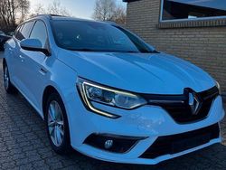 Weiß Gebraucht 2018 Renault Mégane IV Limousine | 8.300 € (Fairer Preis)
