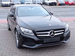 Schwarz Gebraucht 2017 Mercedes C180 Kombi | 12.800 € (Fairer Preis)