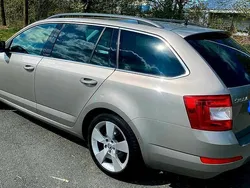 Grau Gebraucht 2014 Skoda Octavia Kombi | 11.300 € (Etwas zu teuer)
