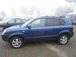 Marine blue Gebraucht 2009 Hyundai Tucson GLS SUV | 6.990 € (Teuer)