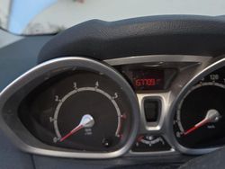 Silber Gebraucht 2011 Ford Fiesta Titanium Kleinwagen | 2.800 € (Guter Preis)