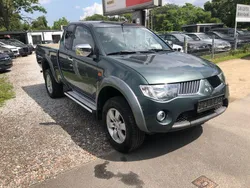 Grün Gebraucht 2010 Mitsubishi L200 Intense Abholung | 9.890 € (Etwas zu teuer)