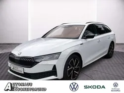 Moonweiß perleffekt Gebraucht 2024 Skoda Octavia SportLine Kombi | 35.889 € (Teuer)