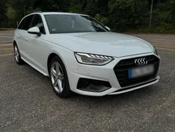 Weiß Gebraucht 2020 Audi A4 Comfort Kombi | 26.000 €