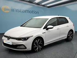 Weiß Gebraucht 2024 VW Golf VIII Kleinwagen | 30.499 € (Guter Preis)
