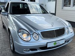 Silber Gebraucht 2006 Mercedes E200 Limousine | 8.990 € (Etwas zu teuer)