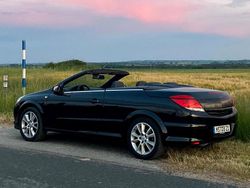 Schwarz Gebraucht 2007 Opel Astra Cabriolet Cabrio | 2.999 €