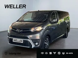 Grau Gebraucht 2023 Toyota Proace Verso Comfort Kombi | 36.990 € (Fairer Preis)