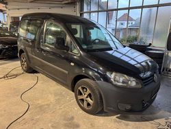 Schwarz Gebraucht 2013 VW Caddy Van / Kleinbus | 2.400 € (Guter Preis)