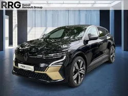 Schwarz Gebraucht 2022 Renault Mégane Iconic Limousine | 25.990 € (Fairer Preis)