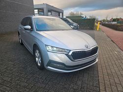 Silber Gebraucht 2020 Skoda Octavia Ambition Kombi | 16.577 € (Superpreis)