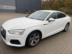 Weiß Gebraucht 2018 Audi A5 Sportback Basis Kleinwagen | 15.400 € (Fairer Preis)