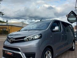 Silber Gebraucht 2023 Toyota Proace Verso Team Kombi | 35.990 € (Guter Preis)