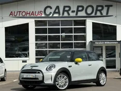 Silber Gebraucht 2021 Mini Cooper SE Classic Kleinwagen | 17.990 € (Fairer Preis)