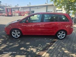 Rot Gebraucht 2007 Opel Zafira Sport Van / Kleinbus | 850 € (Guter Preis)