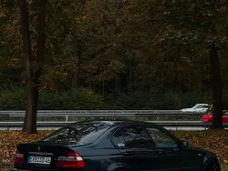 Blau Gebraucht 2005 BMW 318 Limousine | 6.500 €