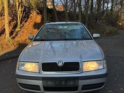 Silber Gebraucht 2003 Skoda Octavia Kombi | 1.100 € (Guter Preis)