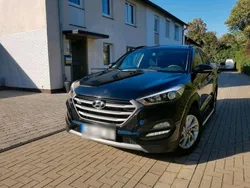 Schwarz Gebraucht 2018 Hyundai Tucson SUV | 19.500 €