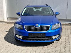 Blau Gebraucht 2014 Skoda Octavia Ambition Kombi | 7.690 € (Fairer Preis)