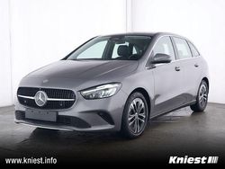 Grau Gebraucht 2024 Mercedes B180 Advanced Van / Kleinbus | 32.900 € (Etwas zu teuer)