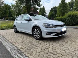 Weiß Gebraucht 2018 VW Golf VII Sound Limousine | 17.400 € (Fairer Preis)