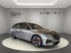 Grau Gebraucht 2024 Skoda Octavia RS Kombi | 35.490 € (Superpreis)