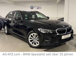 Schwarz ii Gebraucht 2022 BMW 318 Sport Line Kombi | 18.799 € (Guter Preis)