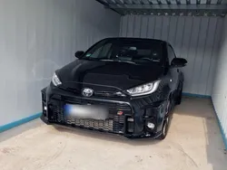 Schwarz Gebraucht 2020 Toyota Yaris Limousine | 32.500 €