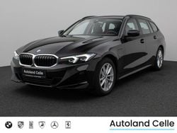 Schwarz 2668 Gebraucht 2022 BMW 330e Sport Line Kombi | 29.499 € (Guter Preis)